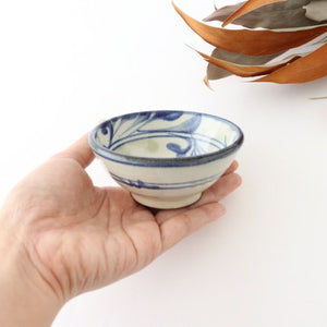 Toshin Kiln Small Bowl Blue and Green Arabesque 9cm/3.5in | Kobachi Tsuboya Ware Yachimun-Detail3