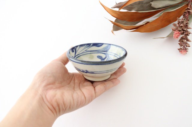Toshin Kiln Small Bowl Blue and Green Arabesque 9cm/3.5in | Kobachi Tsuboya Ware Yachimun-Detail3