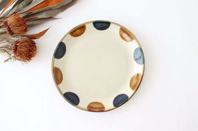 Toshin Kiln Round Plate Brown and Blue Dots 21cm/8.3in | Tsuboya Ware Yachimun
