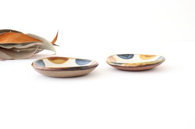 Toshin Kiln Small Round Plate Brown and Blue Dots 9cm/3.5in | Tsuboya Ware Yachimun