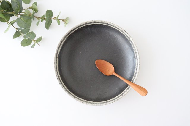Deep Plate Black 24㎝/9.4in | Shigaraki Ware