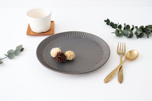 Round Plate Shinogi Bronze 24㎝/9.4in | Shigaraki Ware
