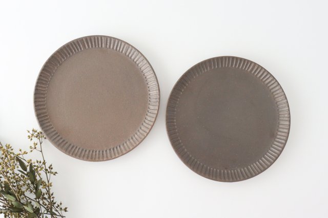 Round Plate Shinogi Bronze 24㎝/9.4in | Shigaraki Ware