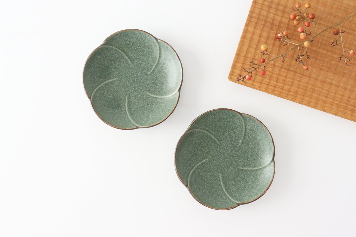 kei Sauce Plate Plum Blossom Green | Mino Ware