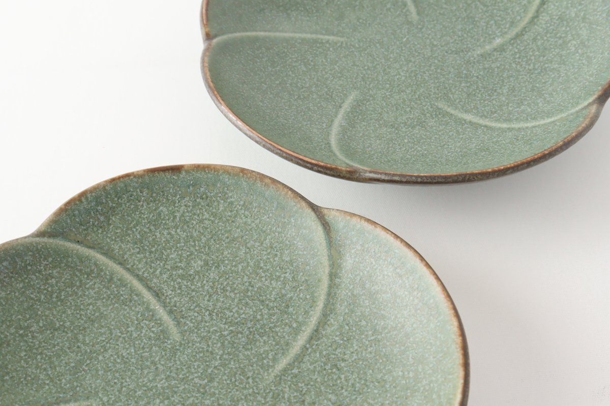 kei Sauce Plate Plum Blossom Green | Mino Ware