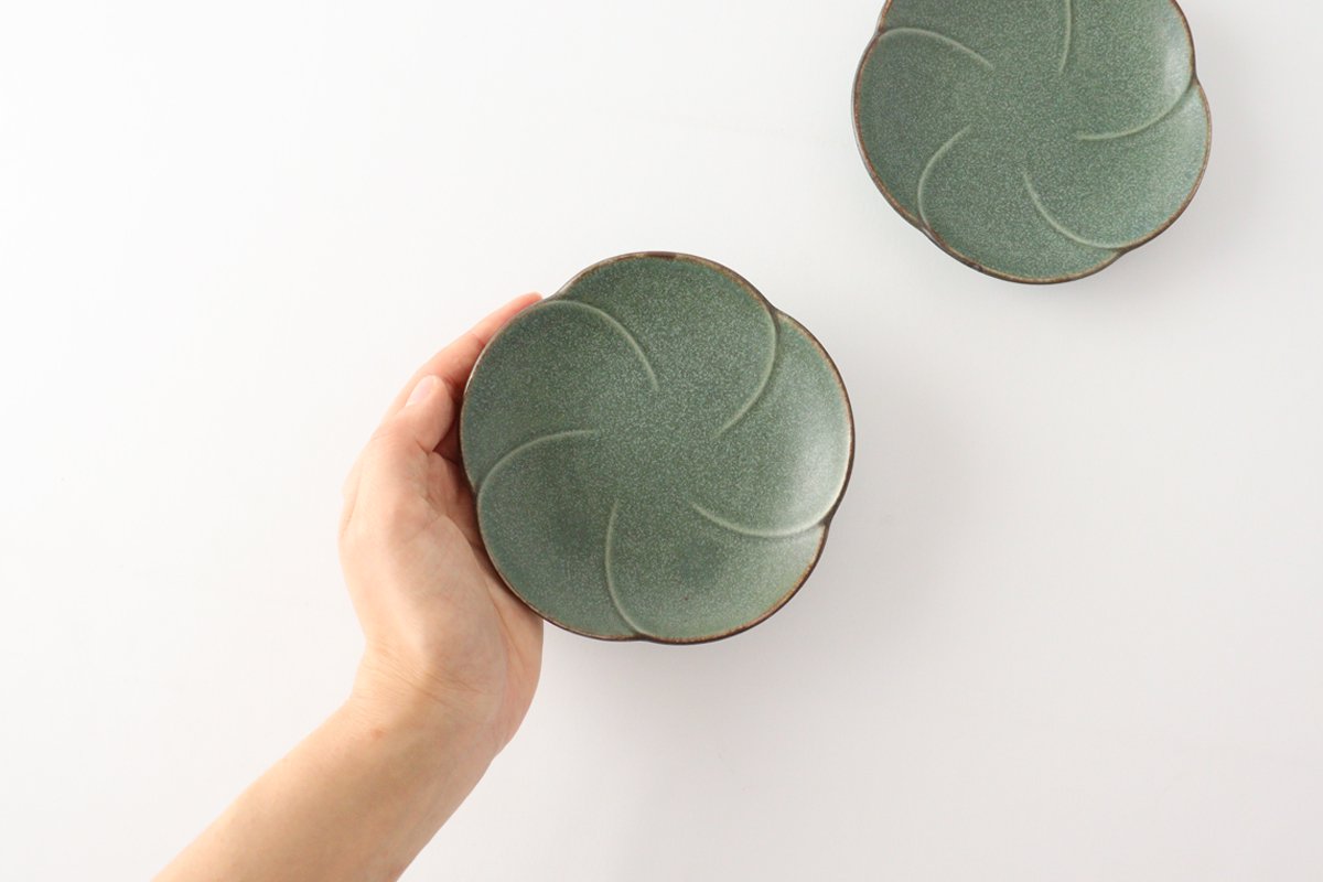 kei Sauce Plate Plum Blossom Green | Mino Ware
