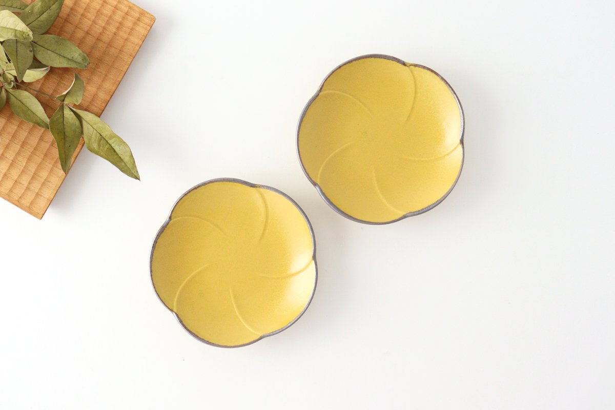 kei Sauce Plate Plum Blossom Mustard | Mino Ware