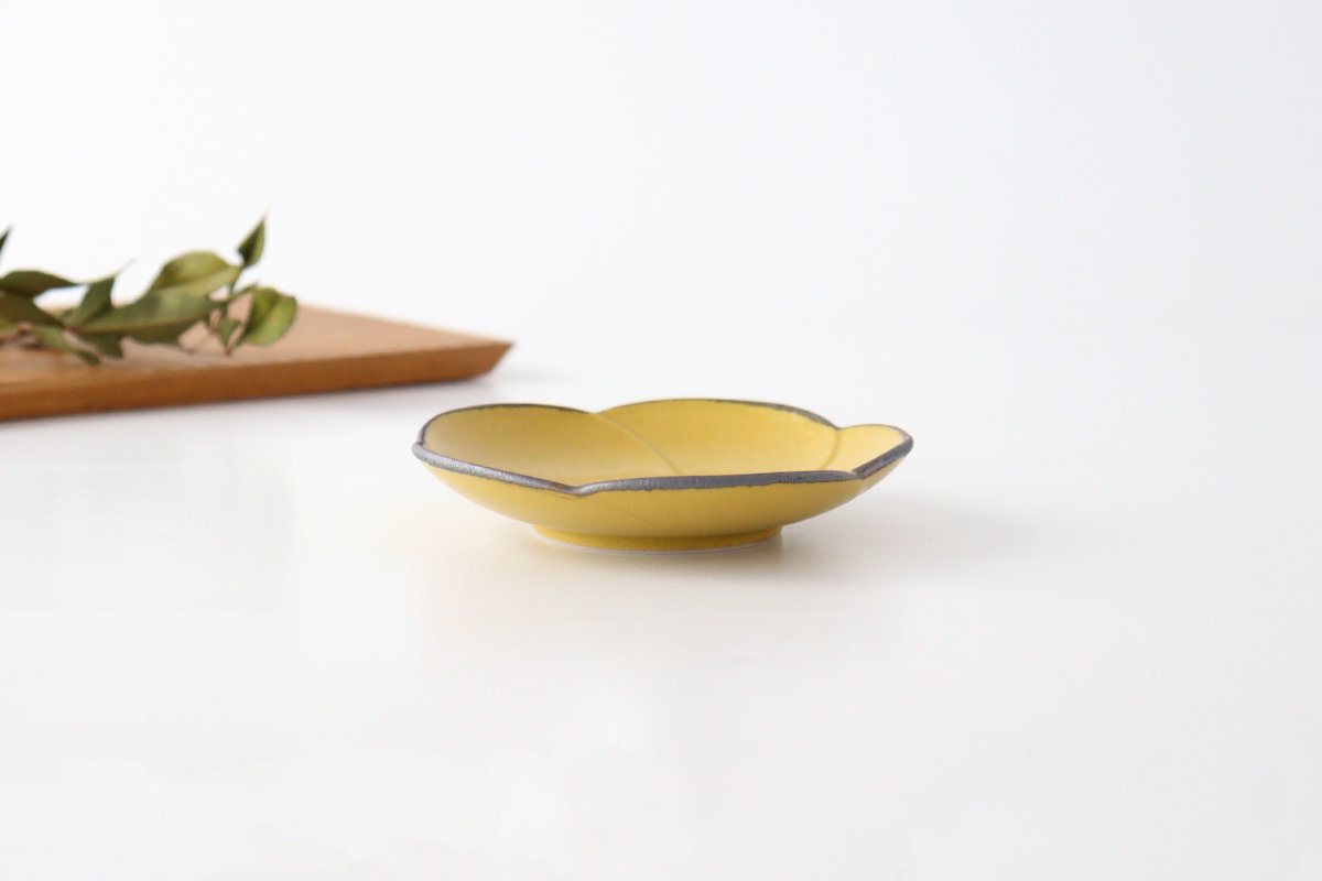kei Sauce Plate Plum Blossom Mustard | Mino Ware