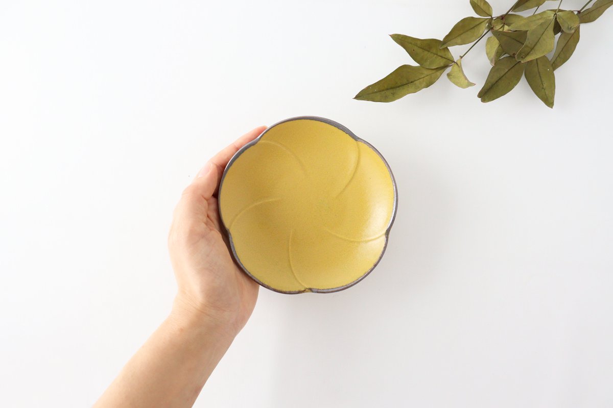 kei Sauce Plate Plum Blossom Mustard | Mino Ware