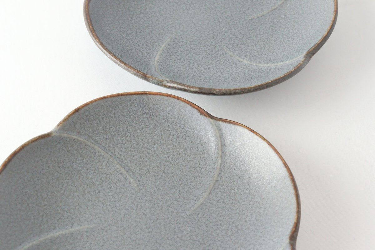 kei Sauce Plate Plum Blossom Gray | Mino Ware