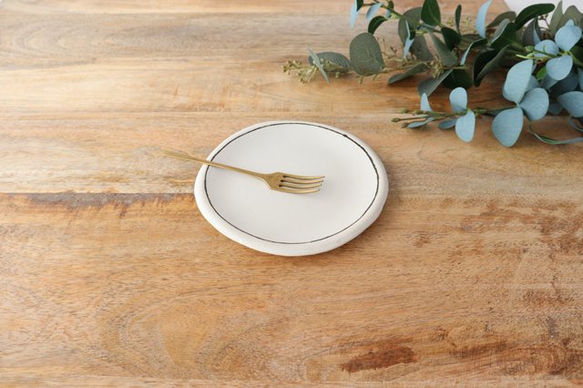 Small Round Plate White | Shigaraki Ware