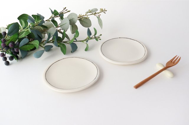 Small Round Plate White | Shigaraki Ware