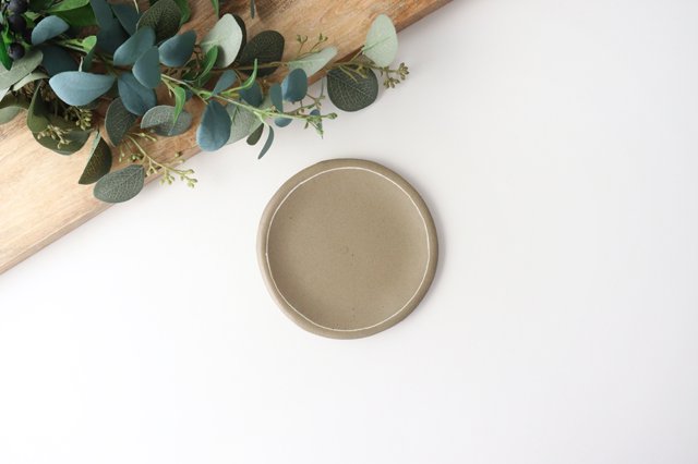 Small Round Plate Brown | Shigaraki Ware-Detail14