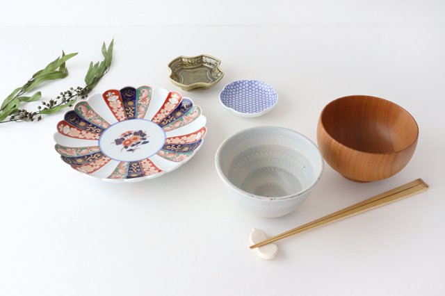 Rinkurou Kiln Old Imari Chrysanthemum Pattern 18cm/7.1in | Hasami Ware