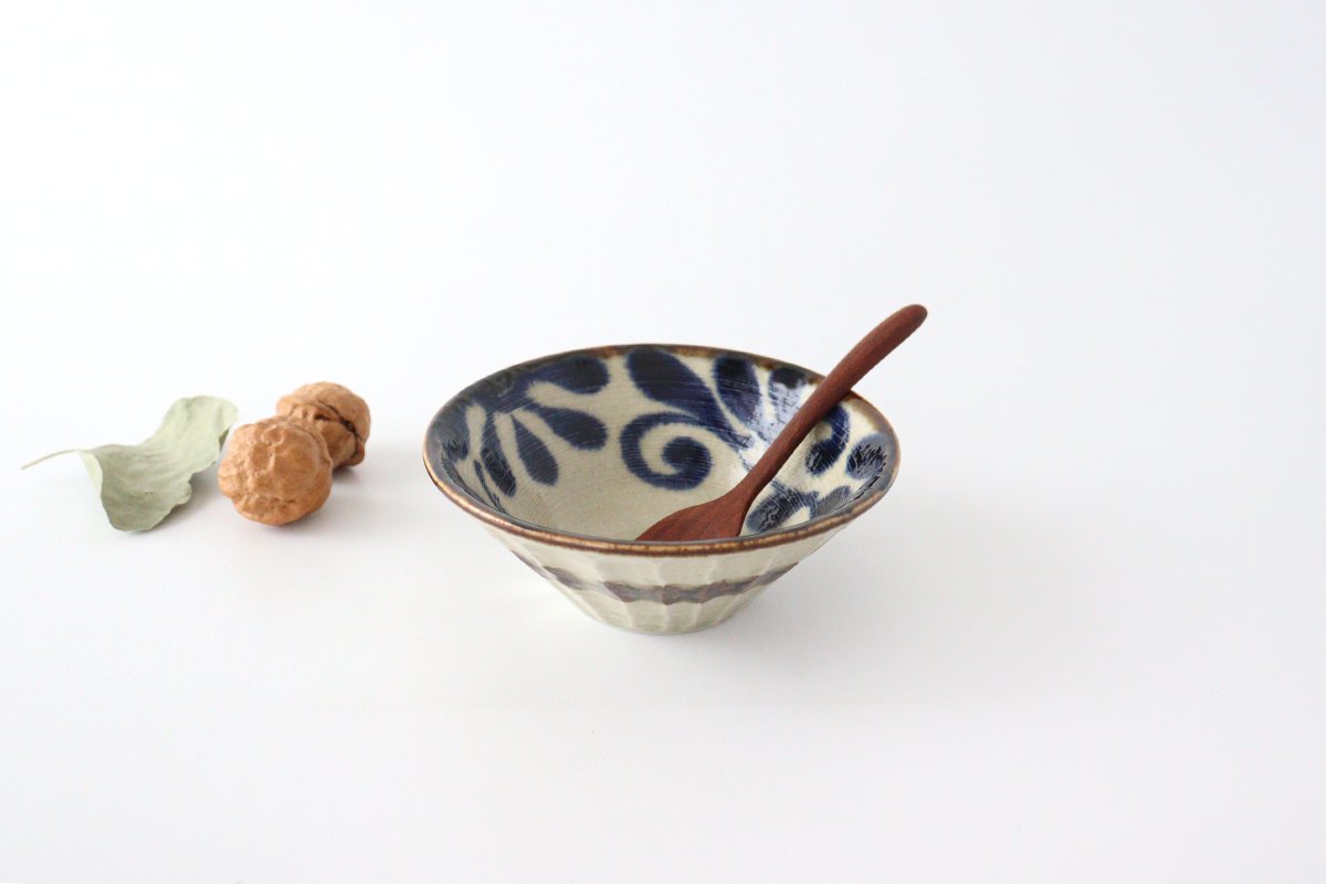 Small Deep Bowl Blue Arabesque | Kobachi Mino Ware