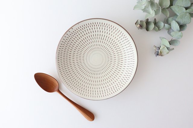 Brown-rimmed Round Plate Tobikanna 18cm/7.1in | Koishiwara Ware