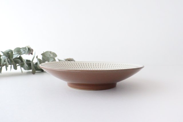 Brown-rimmed Round Plate Tobikanna 18cm/7.1in | Koishiwara Ware