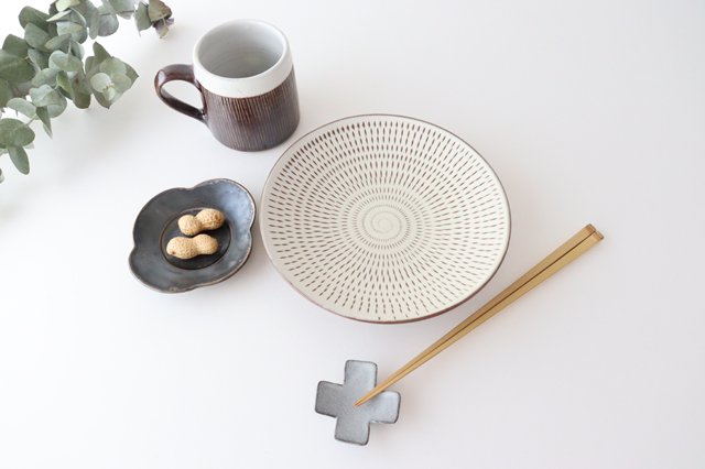 Brown-rimmed Round Plate Tobikanna 18cm/7.1in | Koishiwara Ware