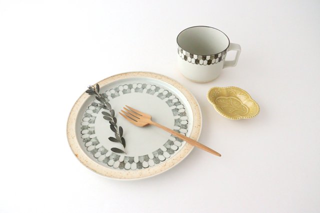 Oval Sauce Plate Yellow | Arita Ware