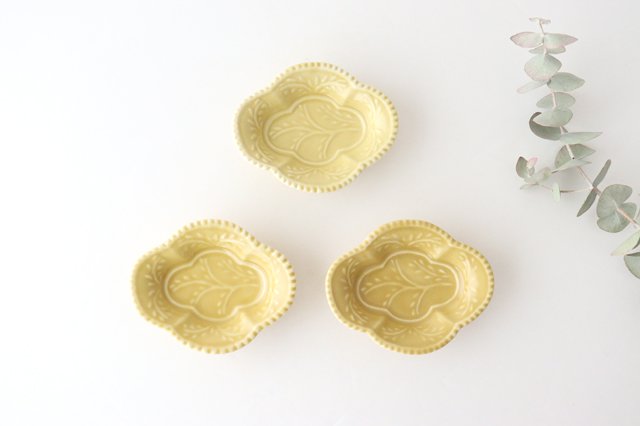 Oval Sauce Plate Yellow | Arita Ware