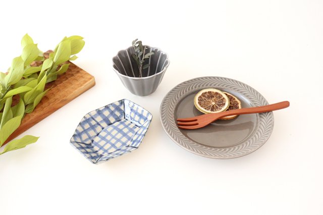 Hexagonal Medium Bowl Semi-porcelain Check | Kobachi Arita Ware