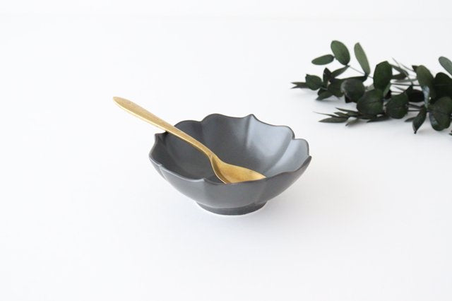 Bellflower-shaped Small Bowl Matte Black | Kobachi Arita Ware