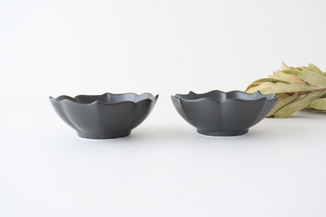 Bellflower-shaped Small Bowl Matte Black | Kobachi Arita Ware