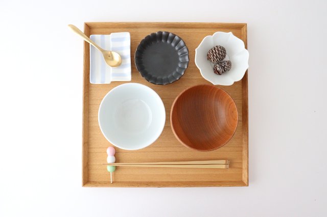 Bellflower-shaped Small Bowl White | Kobachi Arita Ware