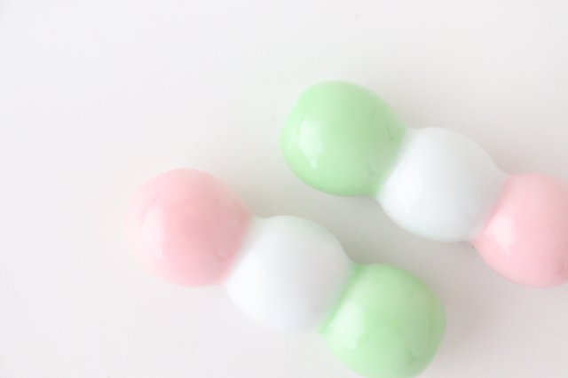 Chopstick Rest Three-colored Dumplings | Hashioki Arita Ware