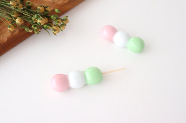 Chopstick Rest Three-colored Dumplings | Hashioki Arita Ware