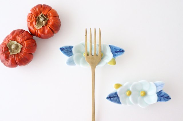 Chopstick Rest Gardenia | Hashioki Arita Ware
