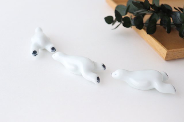 Chopstick Rest Polar Bear | Hashioki Arita Ware