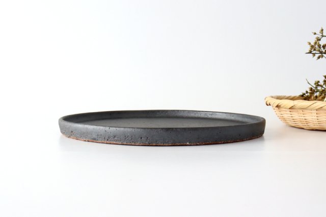 Round Plate Matte Black 24㎝/9.4in | Shigaraki Ware
