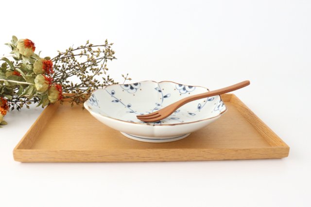 Flower-shaped Plate Blue Vine | Arita Ware