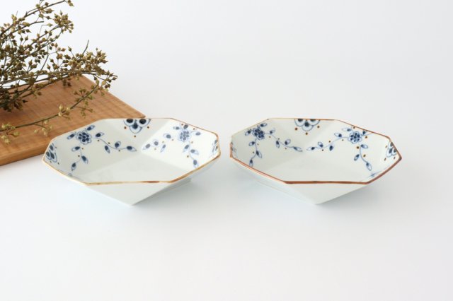Diamond-shaped Small Bowl Vine Blue Arabesque | Kobachi Arita Ware