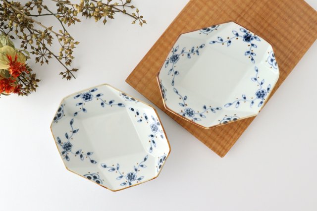 Diamond-shaped Small Bowl Vine Blue Arabesque | Kobachi Arita Ware