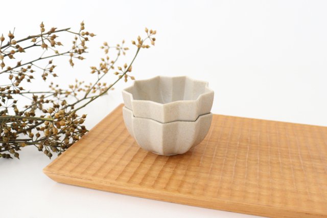 Mame Bowl Star Gray Porcelain Mino Ware