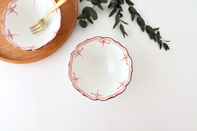 Bellflower-shaped Small Bowl Red | Kobachi Hasami Ware