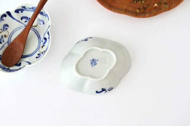 Koyo Kiln Small Oval Bowl Blue Flowers | Kobachi Arita Ware