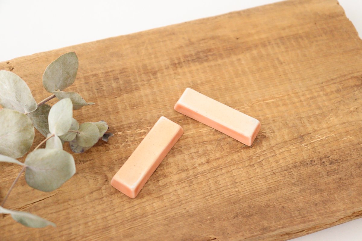 Chopstick Rest Rosemary Sakura | Hashioki Hasami Ware