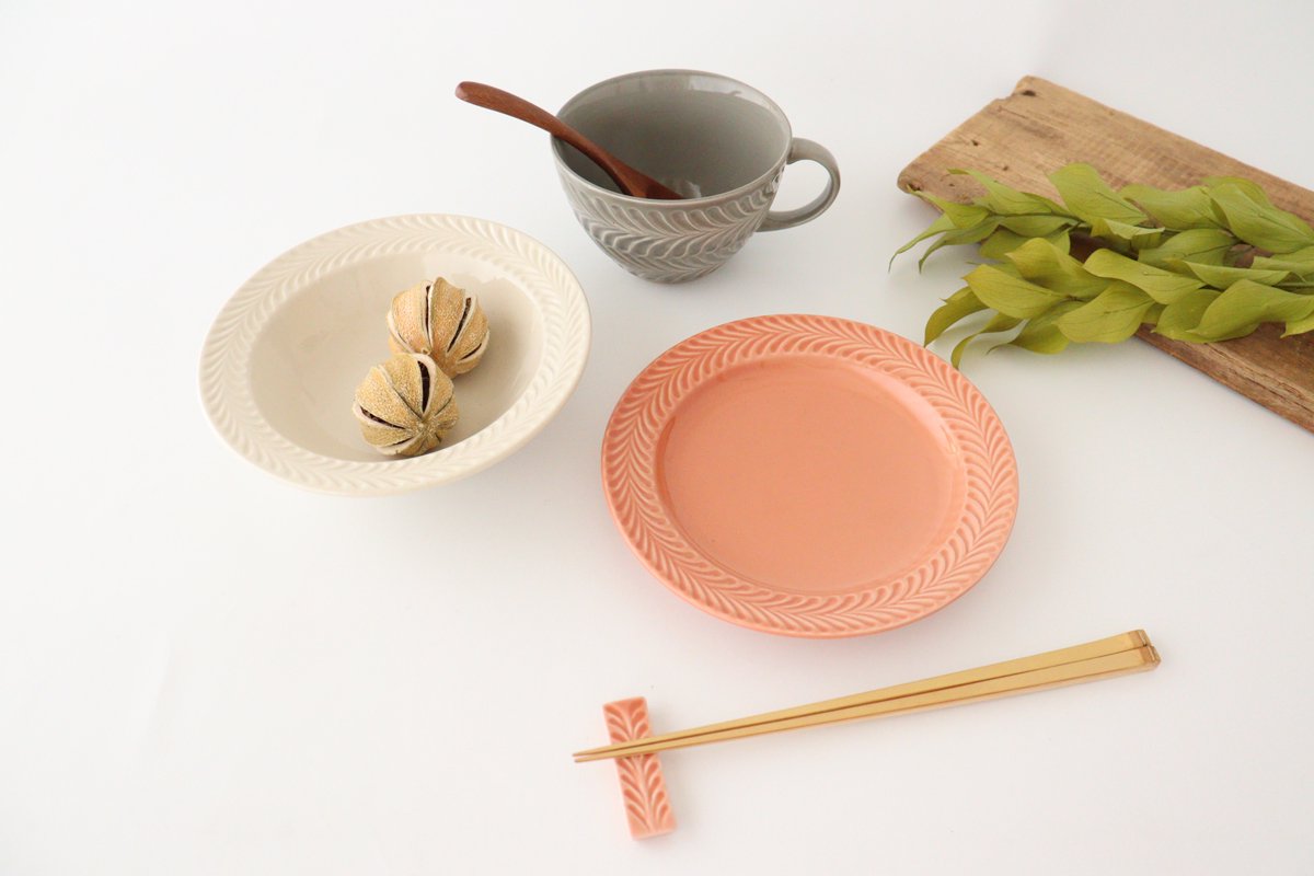Chopstick Rest Rosemary Sakura | Hashioki Hasami Ware