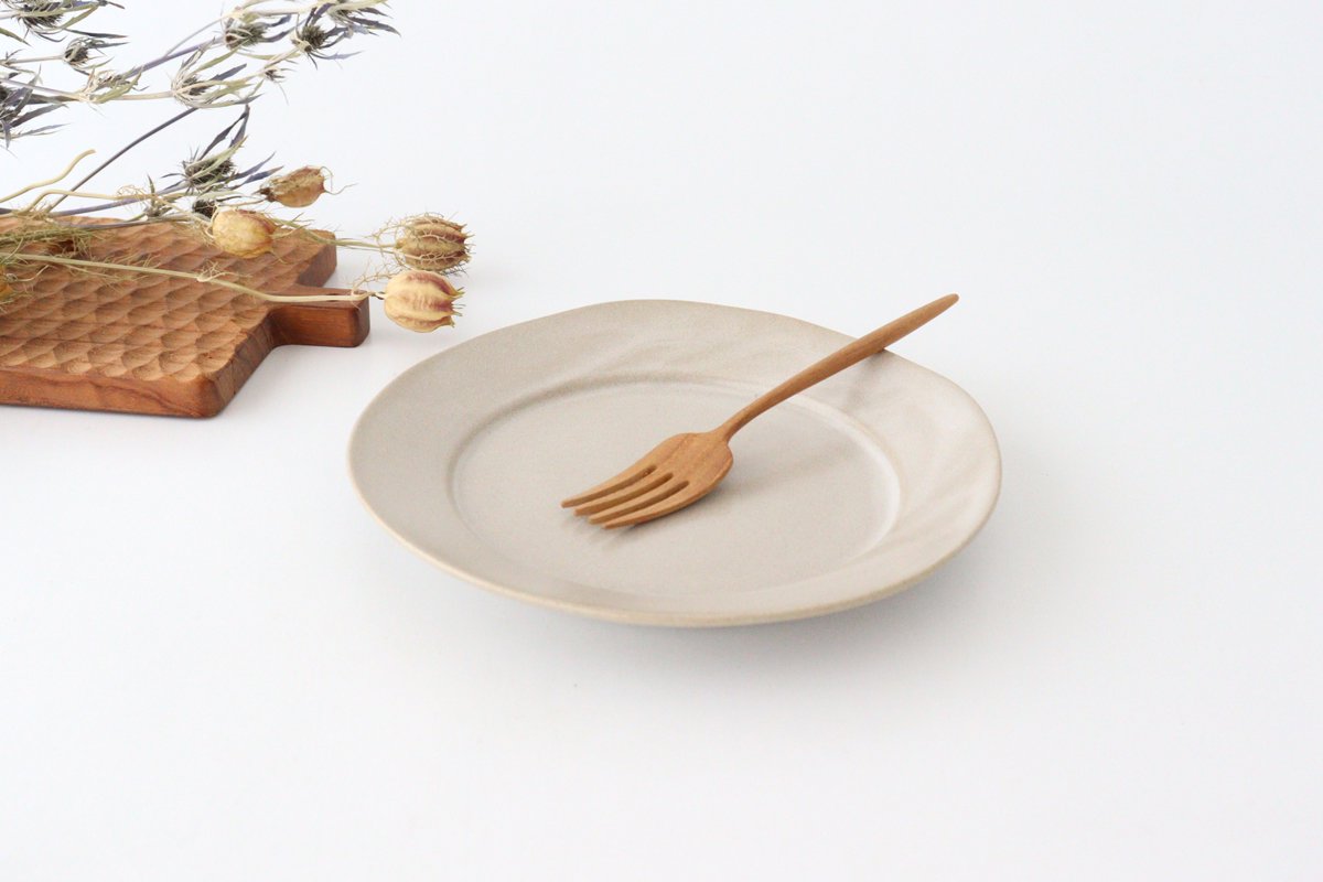 Round Plate Ivory 19㎝/7.5in | Mino Ware