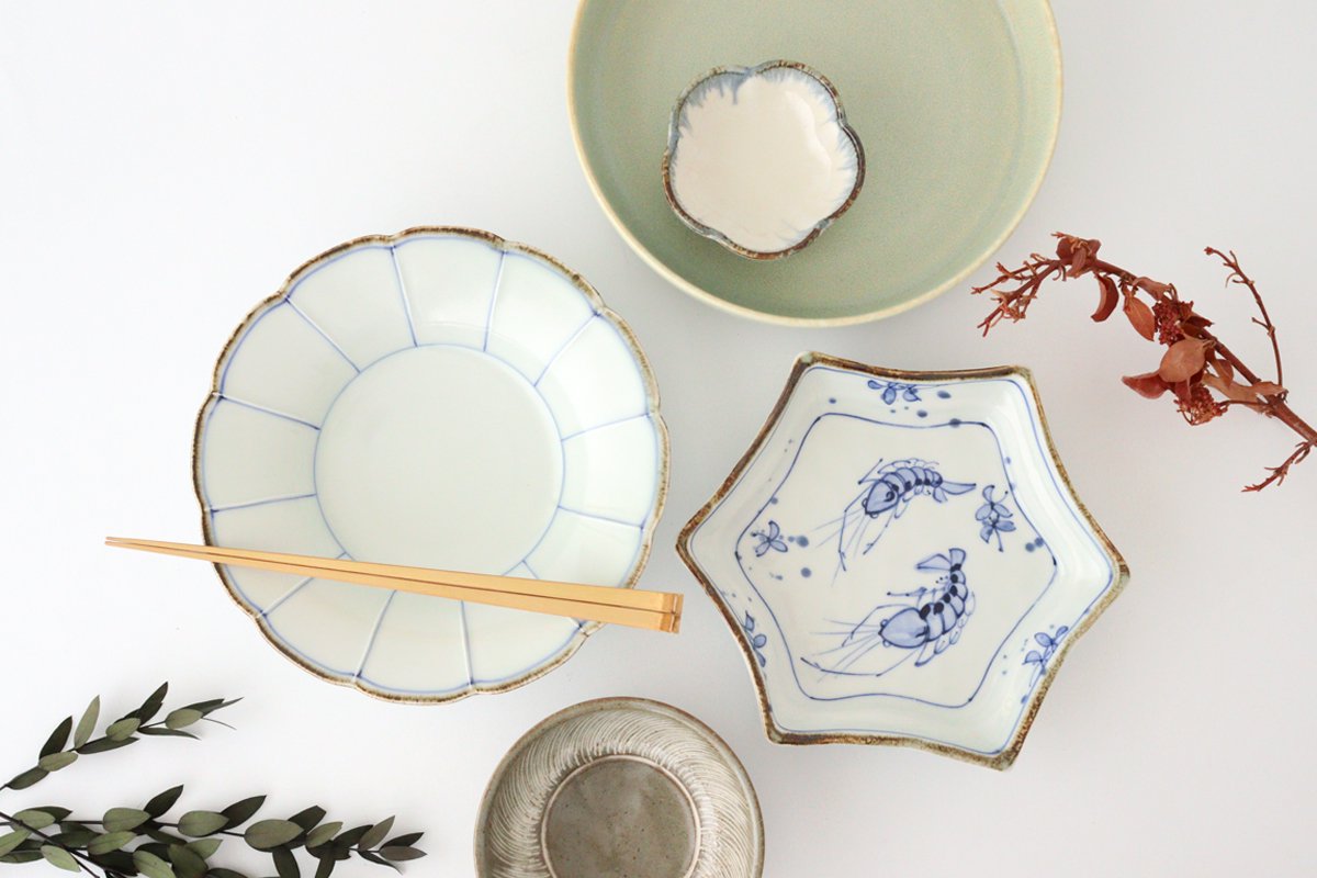 Flower-shaped Bowl Blue-lined 18cm/7.1in | Serving Bowl Mino Ware