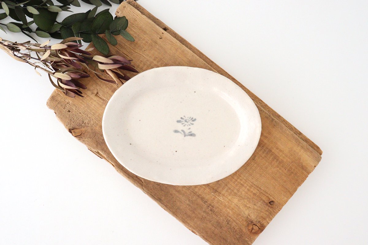 Kitagama Kasen Kato Hiroshige Oval Plate White Small Flower | Seto Ware