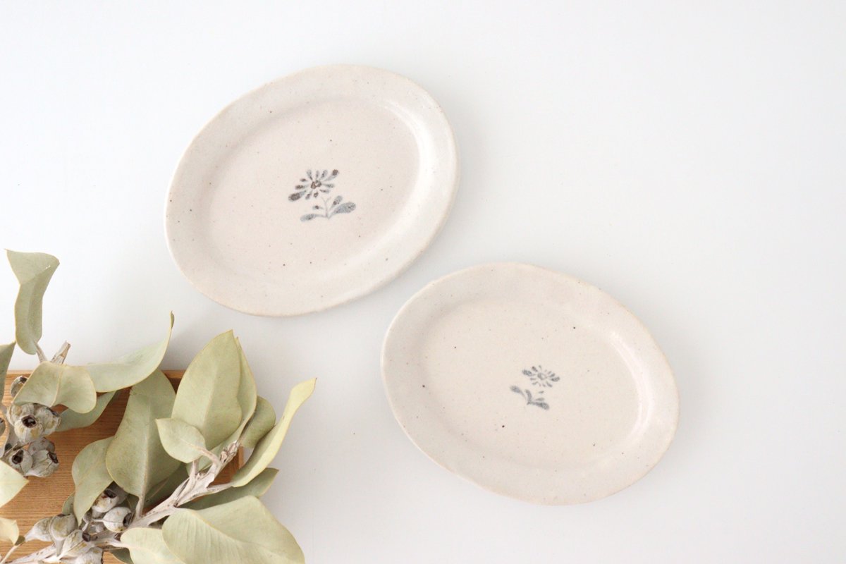 Kitagama Kasen Kato Hiroshige Oval Plate White Small Flower | Seto Ware