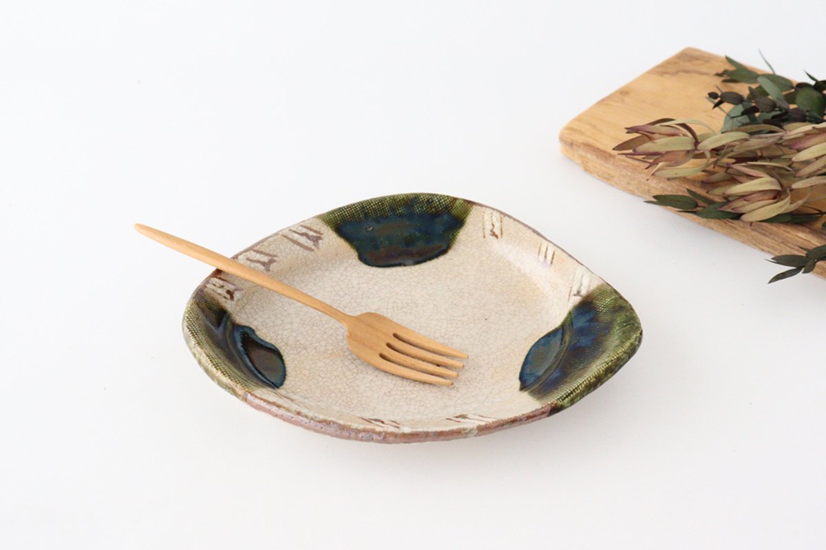Kitagama Kasen Kato Hiroshige Triangular Plate Oribe | Seto Ware