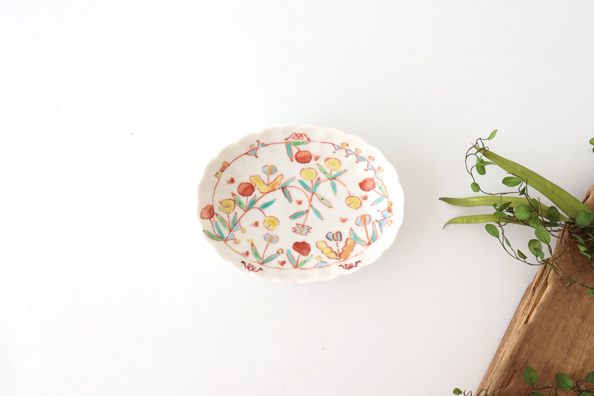 Ginshu Kiln Oval Small Plate Chrysanthemum | Kutani Ware