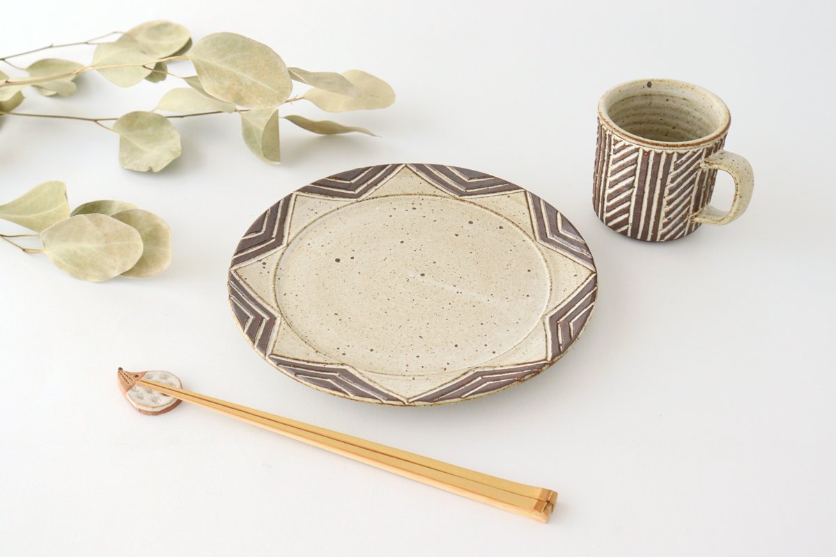 tomaru Plate Star 21cm/8.3in | Shigaraki Ware