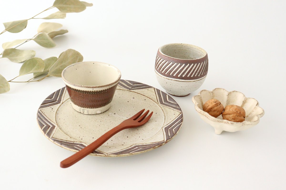 tomaru Plate Star 21cm/8.3in | Shigaraki Ware