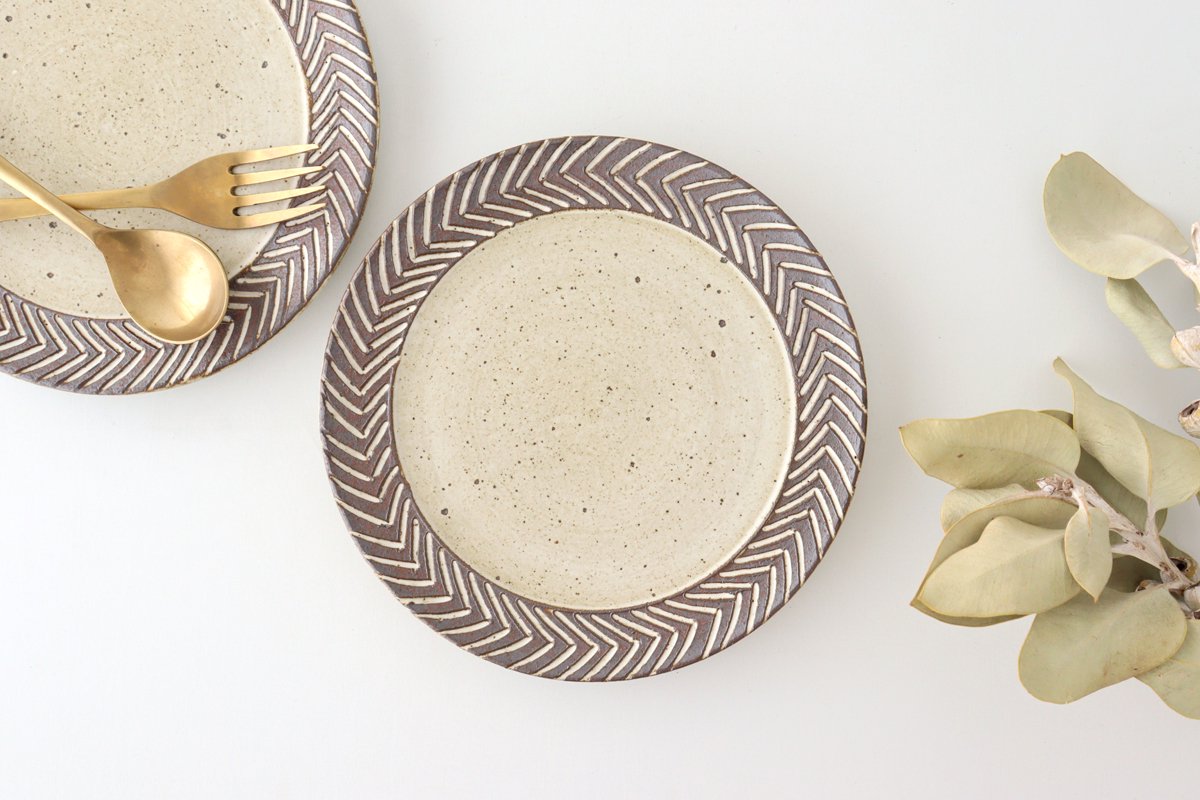 tomaru Plate Rosemary 21cm/8.3in | Shigaraki Ware